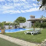 Abril 1 Piscina Compartida