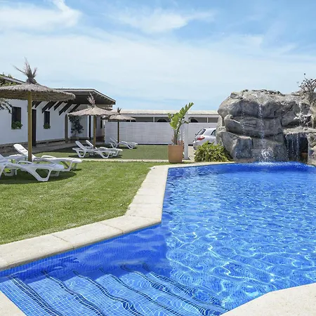 Abril 1 Piscina Compartida